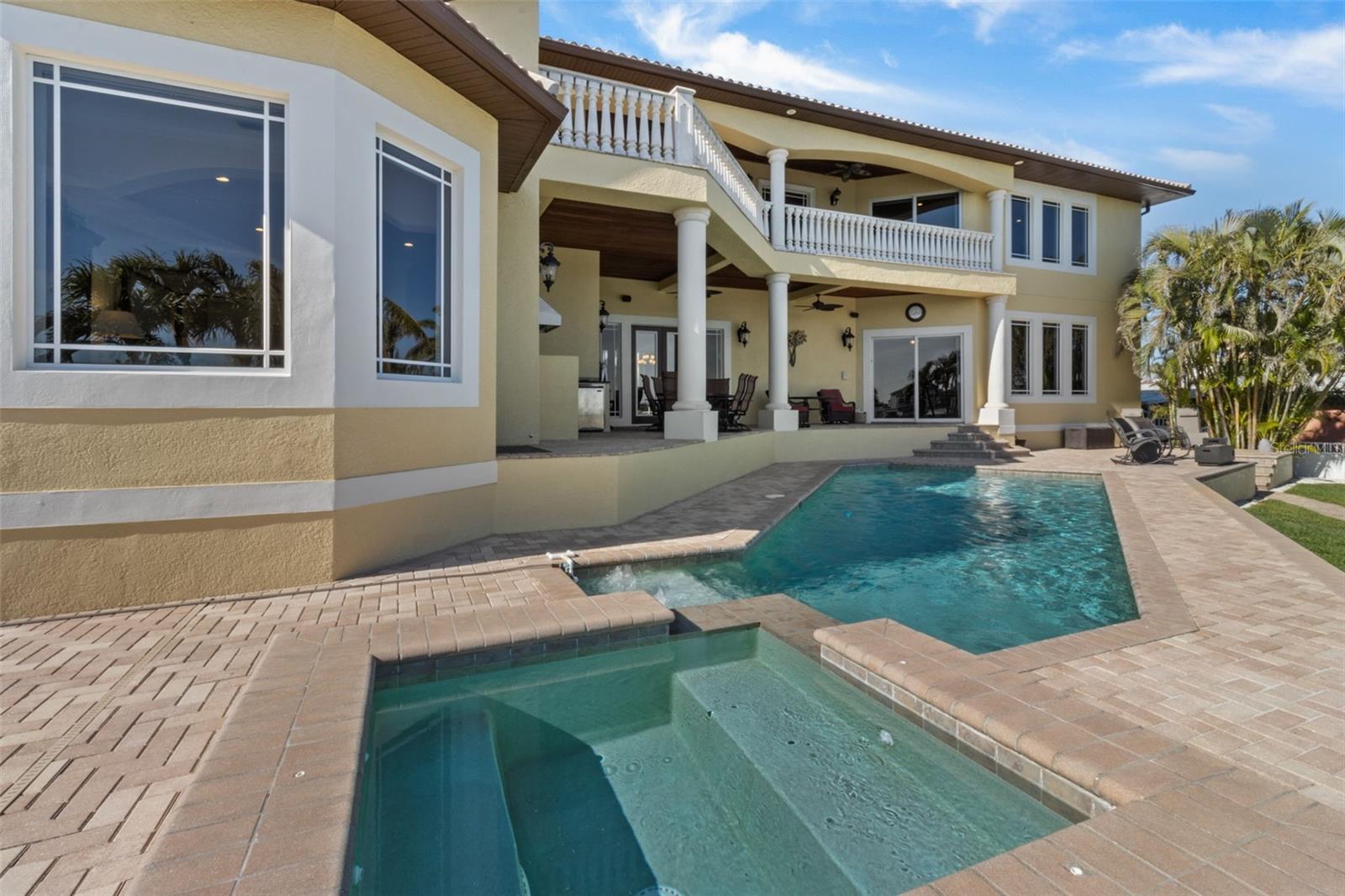 7986 9TH AVE S, ST PETERSBURG, FL, 33707