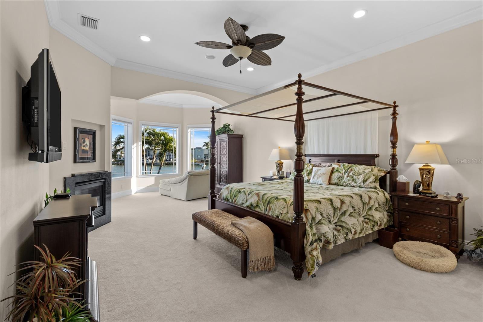 7986 9TH AVE S, ST PETERSBURG, FL, 33707