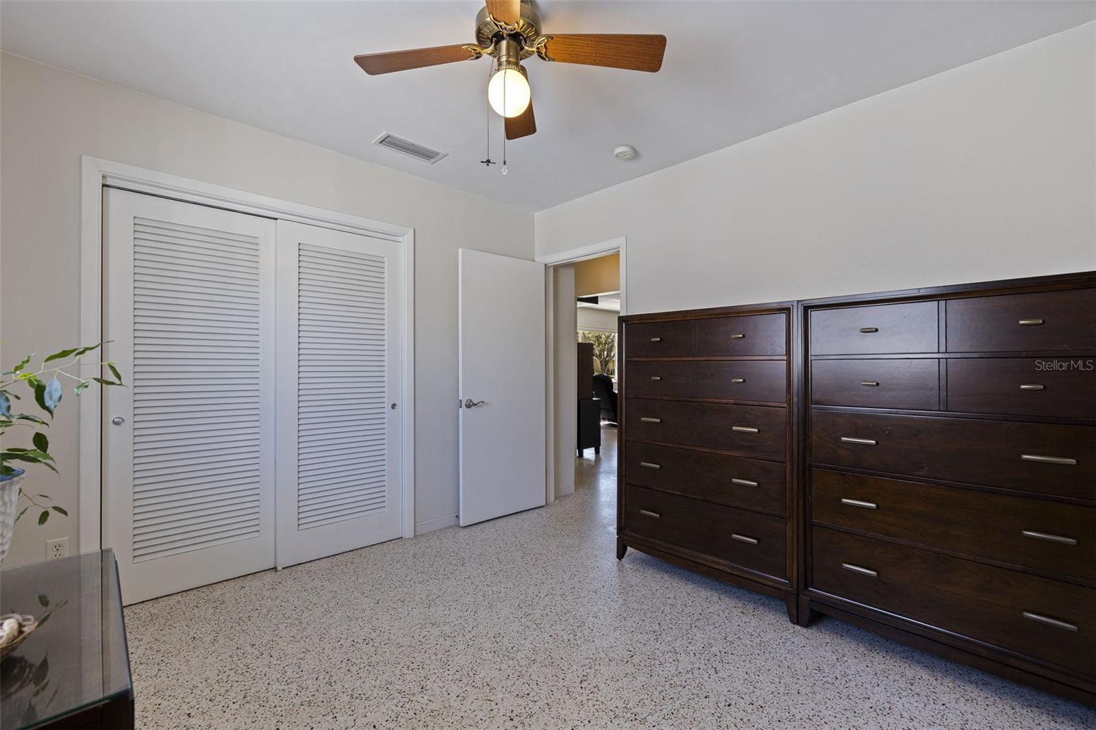 967 43RD AVE NE, ST PETERSBURG, FL, 33703