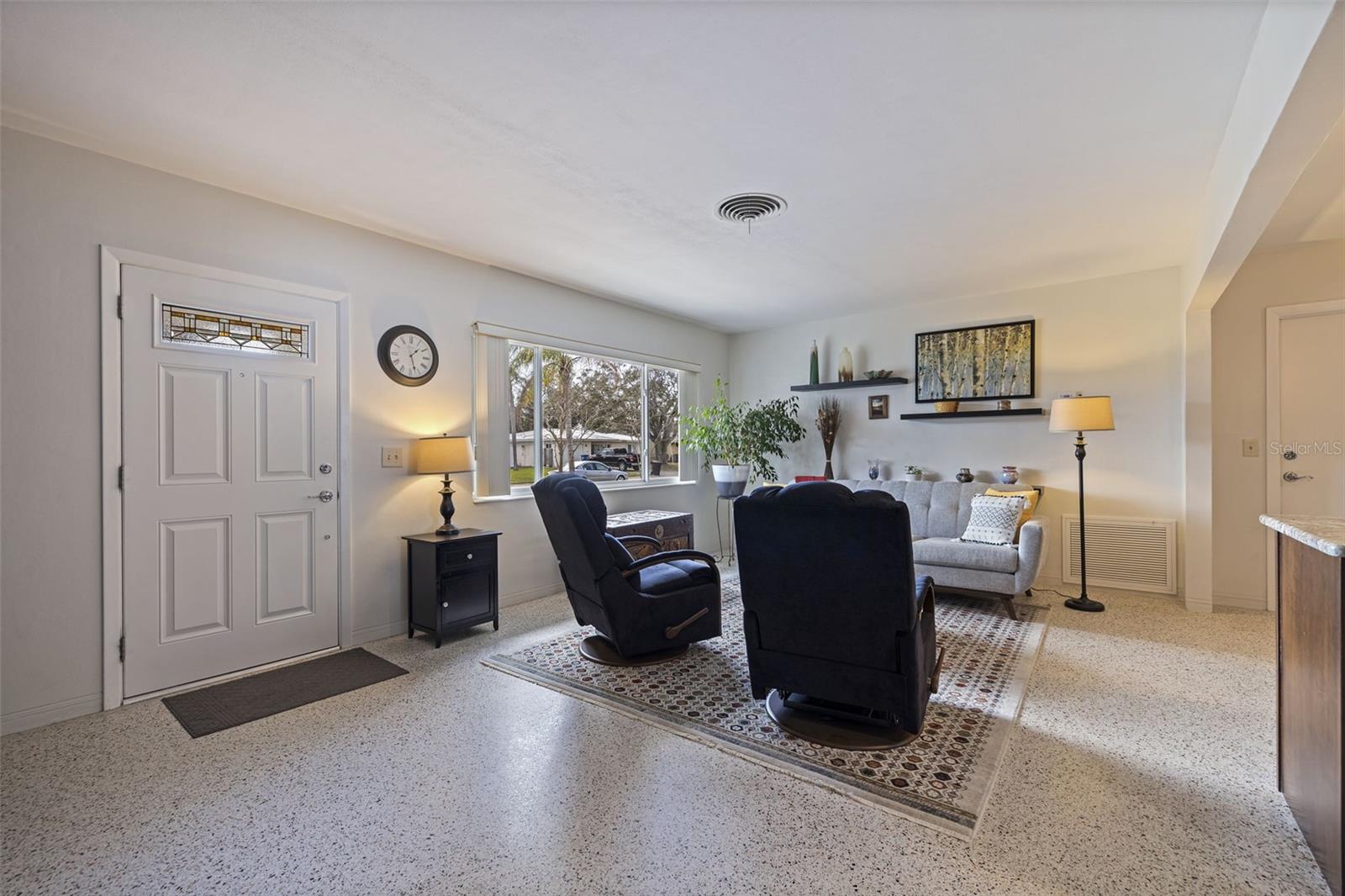 967 43RD AVE NE, ST PETERSBURG, FL, 33703