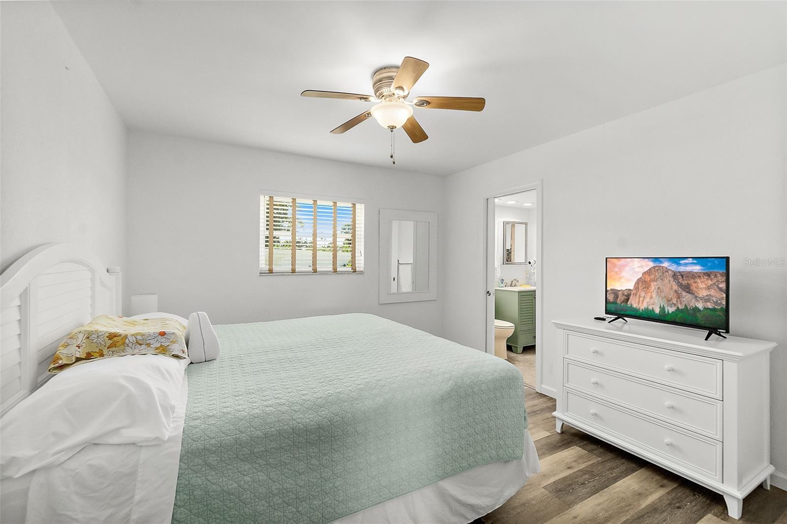 18 ATLANTIC DR, PALM COAST, FL, 32137