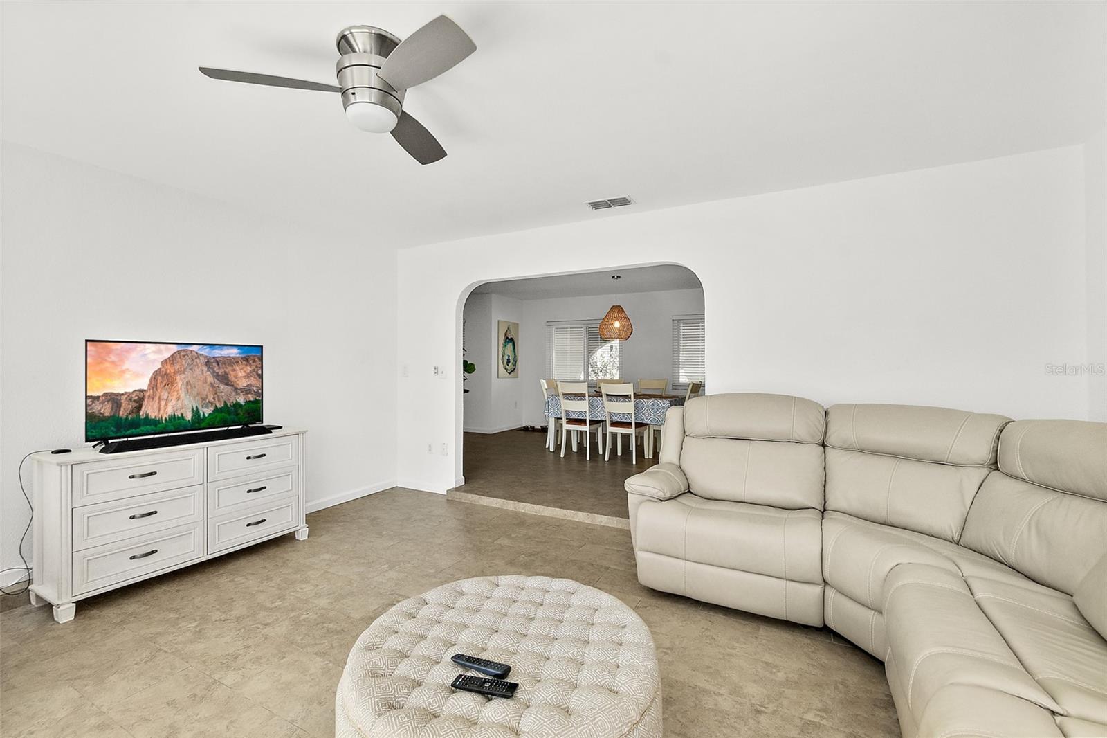 18 ATLANTIC DR, PALM COAST, FL, 32137