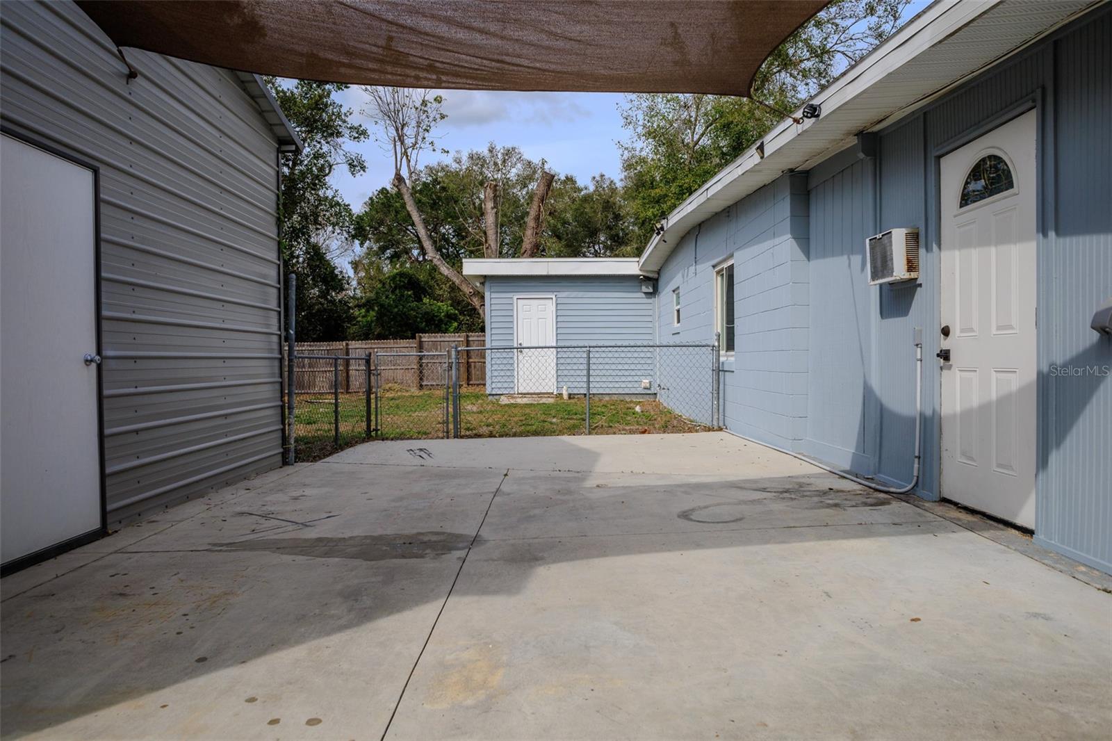 1285 OAK DR, MOUNT DORA, FL, 32757