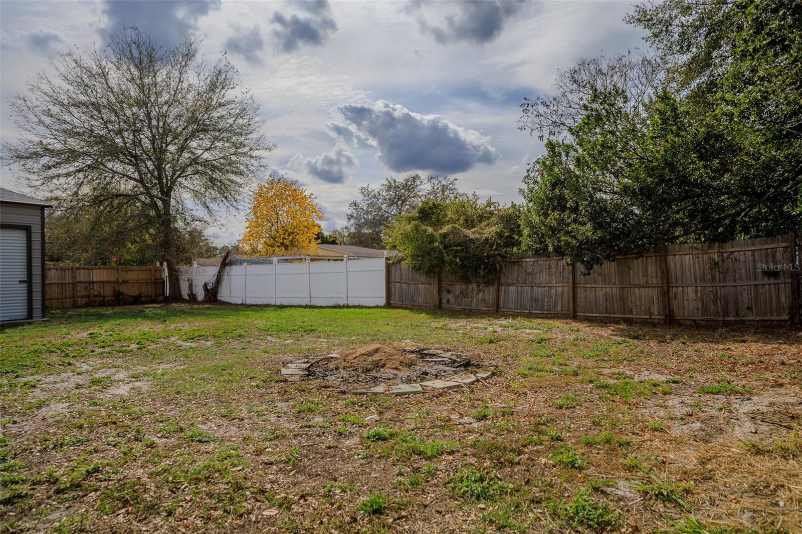 1285 OAK DR, MOUNT DORA, FL, 32757