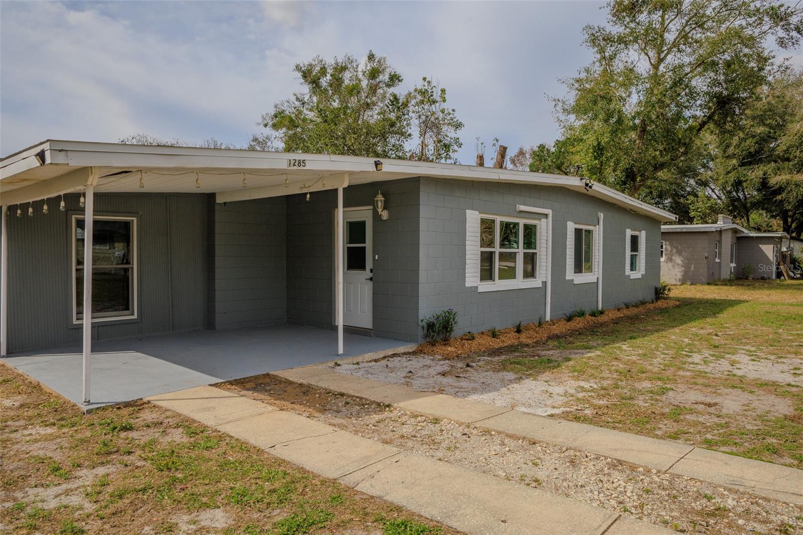 1285 OAK DR, MOUNT DORA, FL, 32757