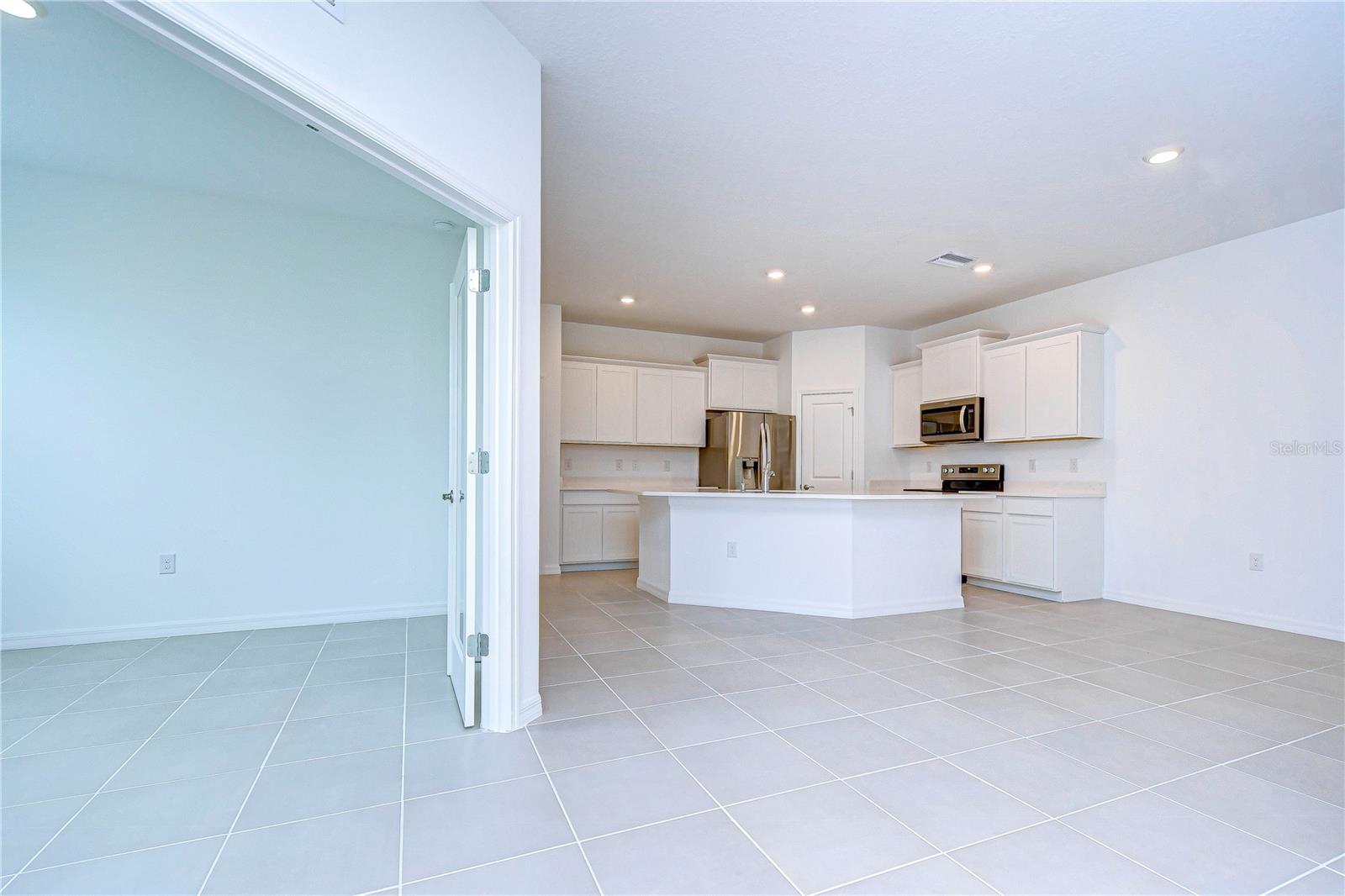 32980 RUSTIC RISE RD, SAN ANTONIO, FL, 33576