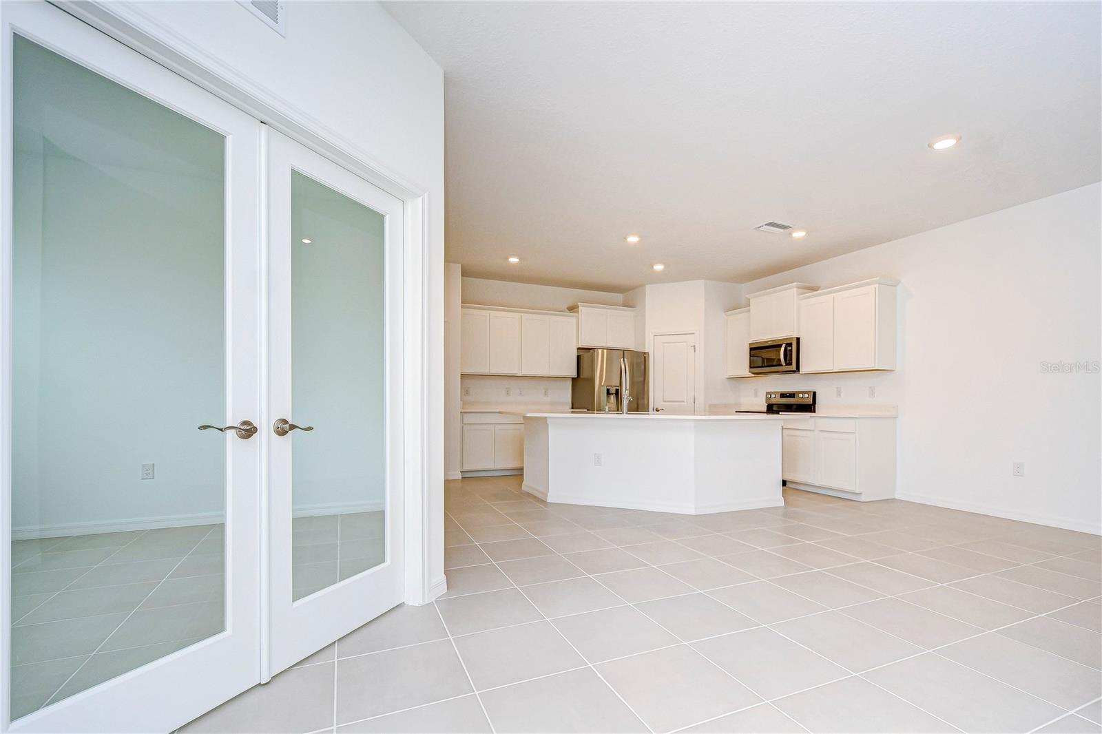 32980 RUSTIC RISE RD, SAN ANTONIO, FL, 33576