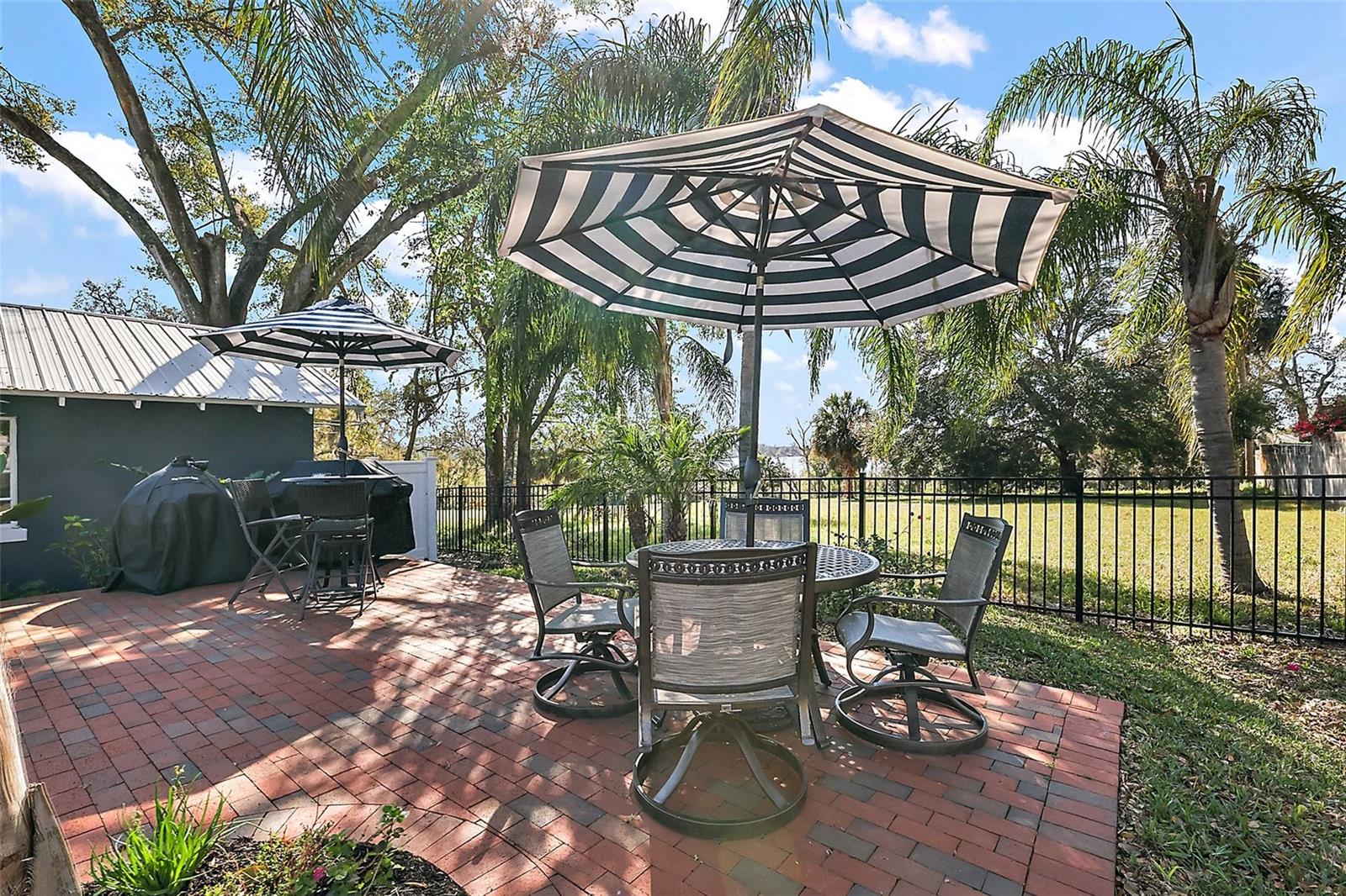 715 S GRANDVIEW ST, MOUNT DORA, FL, 32757