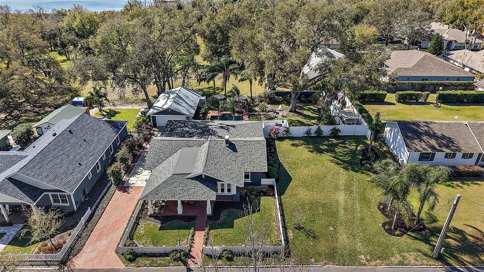 715 S GRANDVIEW ST, MOUNT DORA, FL, 32757