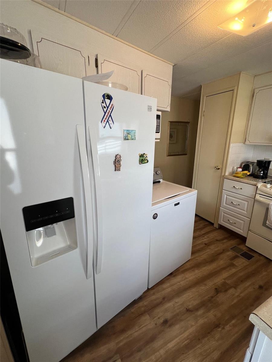 12766 SEMINOLE BLVD #4, LARGO, FL, 33778