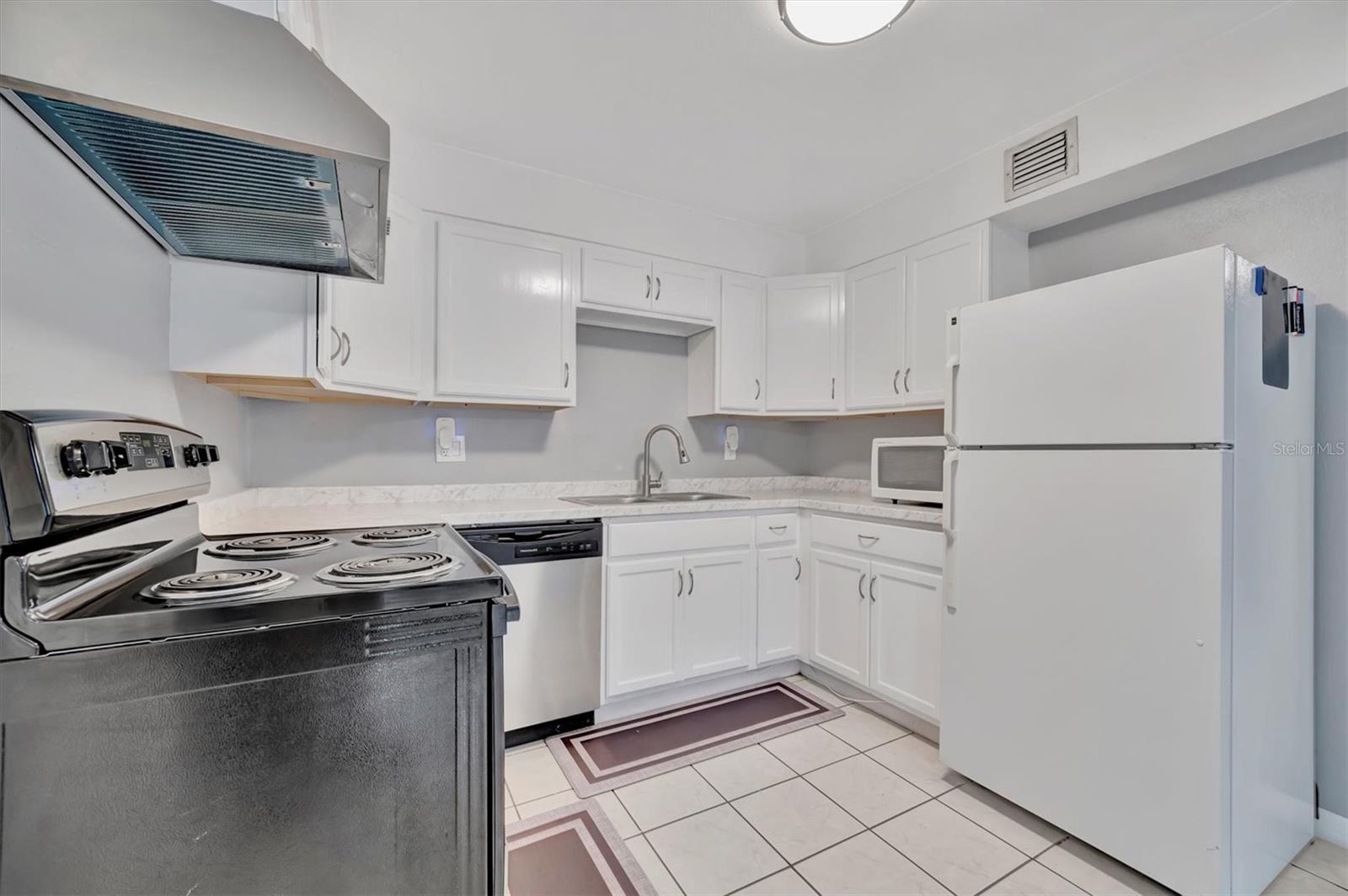 3716 COLBY ST #15, SARASOTA, FL, 34232