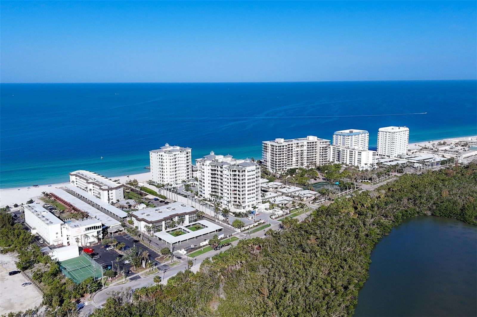 2100 BENJAMIN FRANKLIN DR #204, SARASOTA, FL, 34236