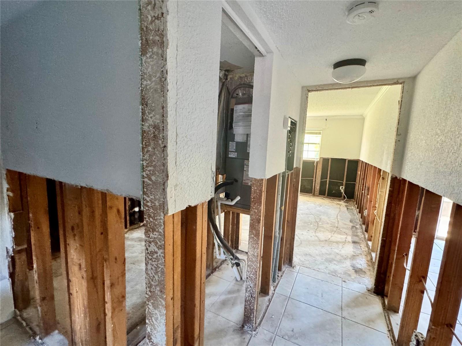 200 COUNTRY CLUB DR #1001, LARGO, FL, 33771