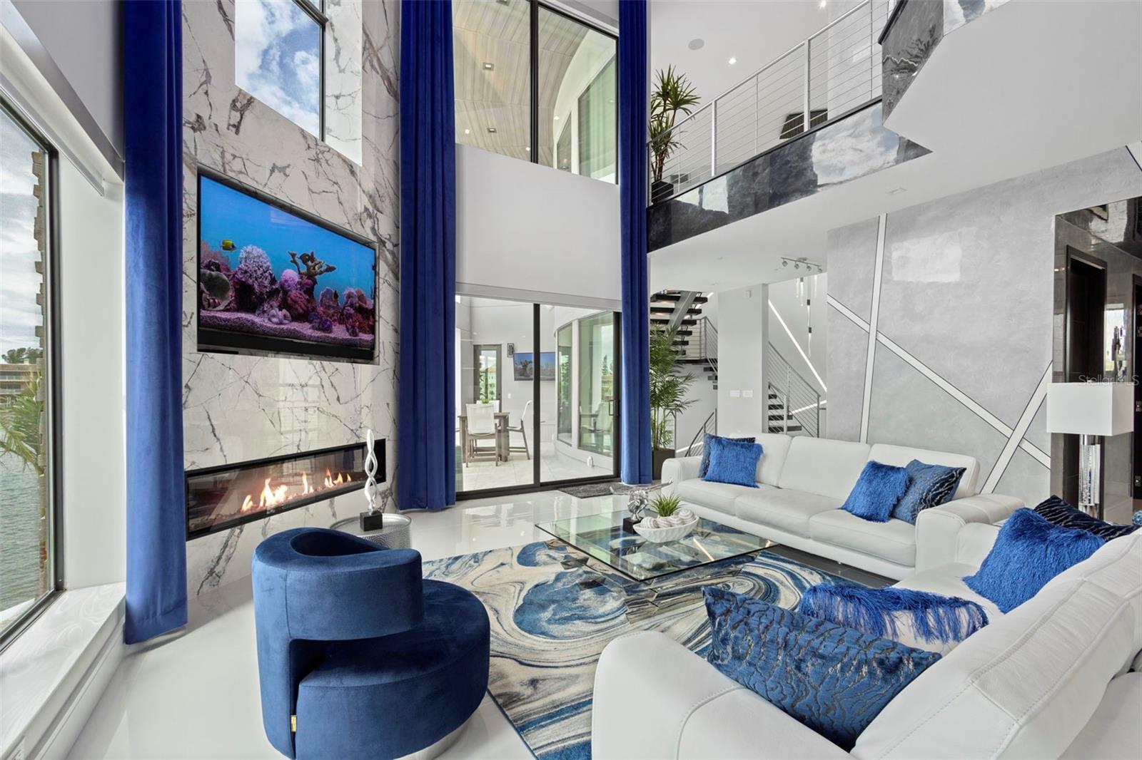 10100 TARPON DR, TREASURE ISLAND, FL, 33706