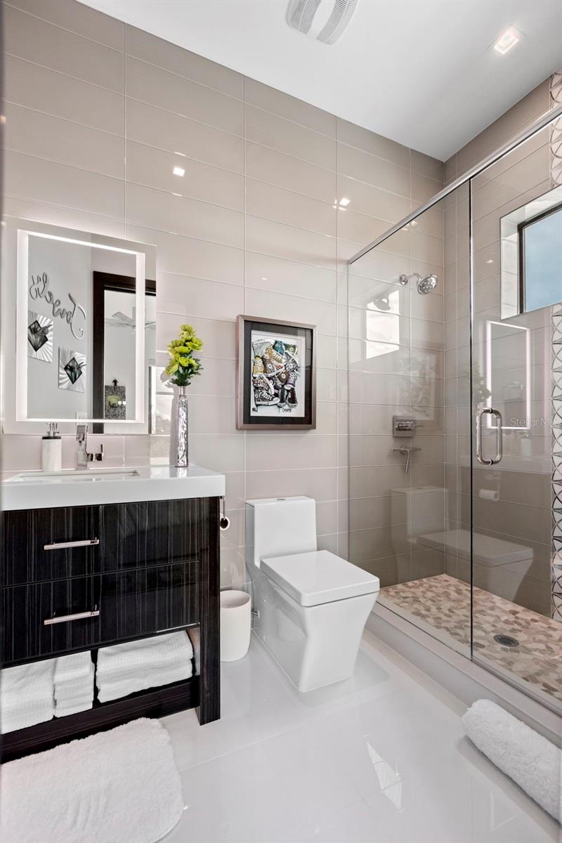 10100 TARPON DR, TREASURE ISLAND, FL, 33706