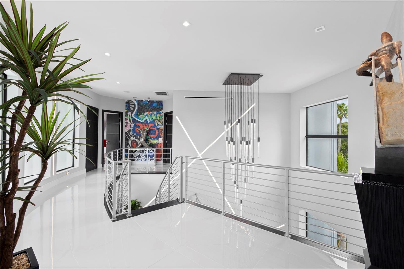 10100 TARPON DR, TREASURE ISLAND, FL, 33706