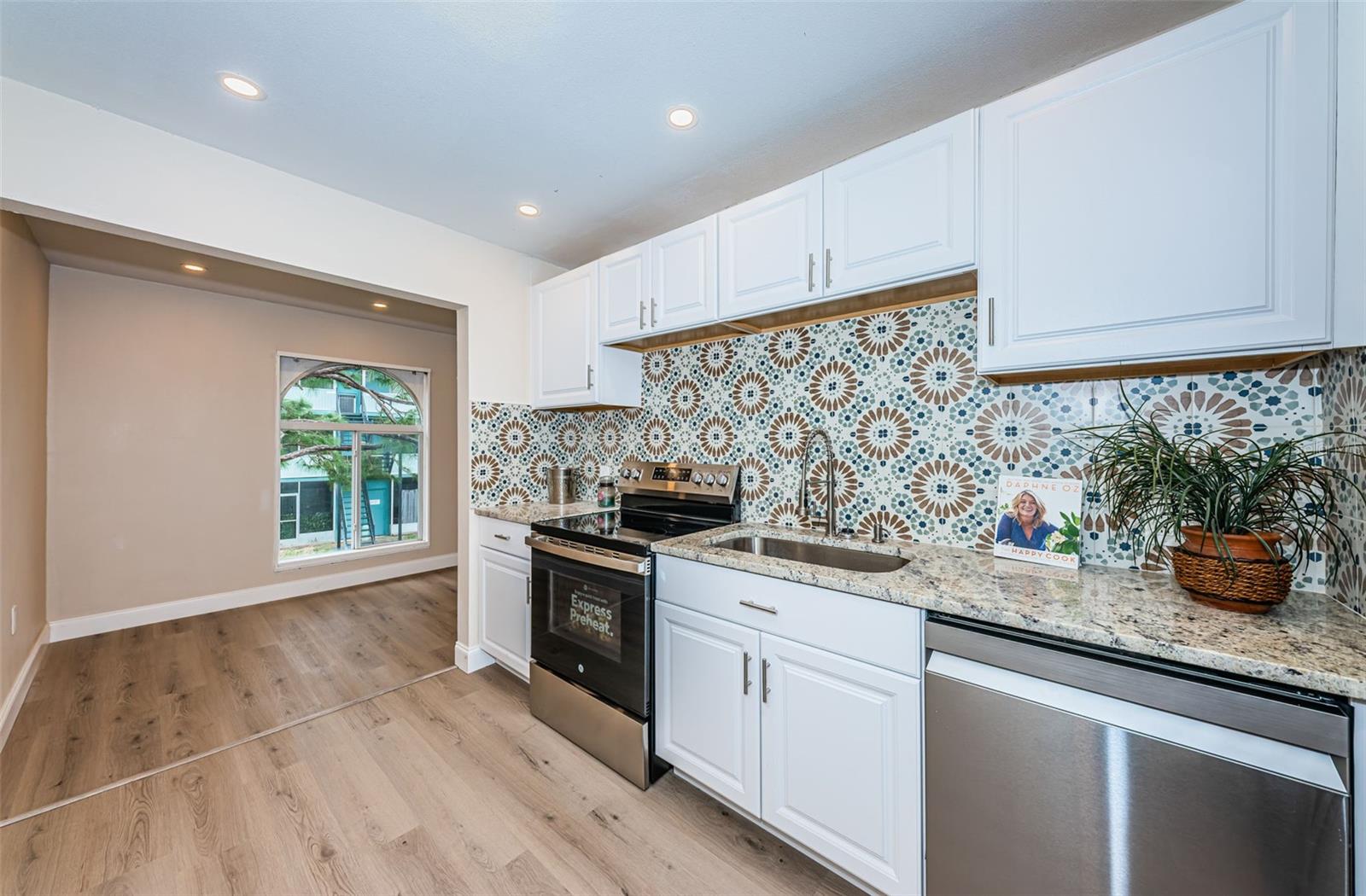 244 115TH AVE N #3, ST PETERSBURG, FL, 33716