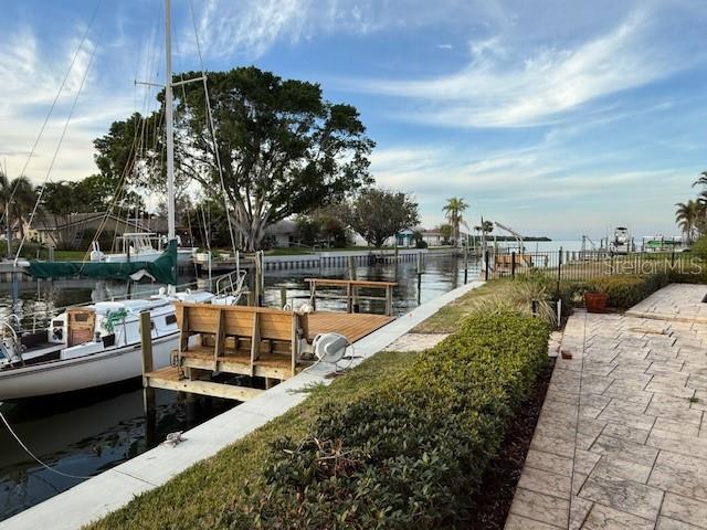 2063 ILLINOIS AVE NE, ST PETERSBURG, FL, 33703