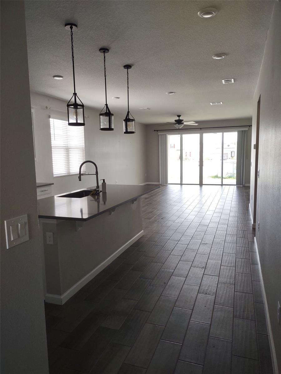 225 HILLCREST DR, DUNDEE, FL, 33838