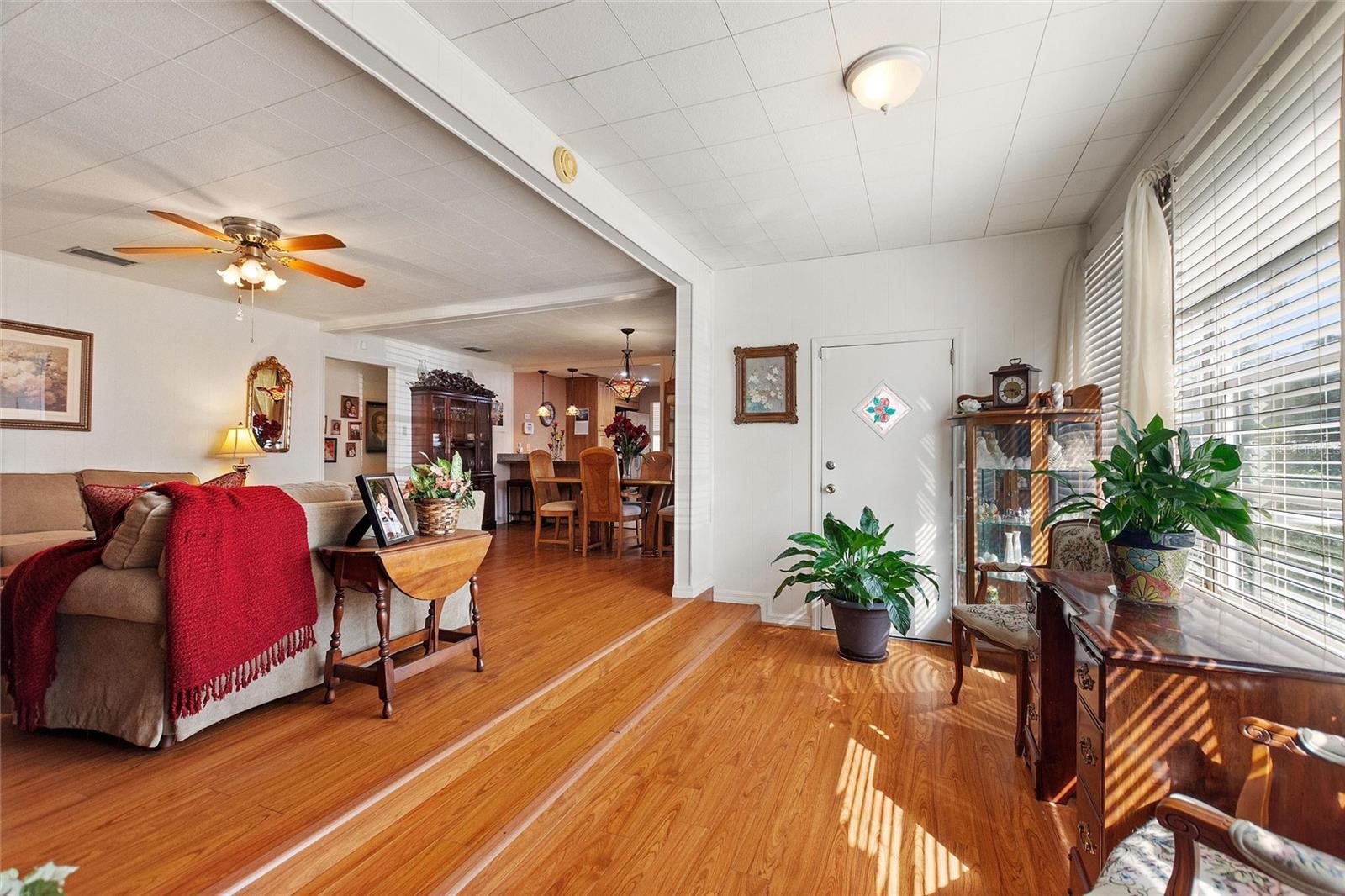 101 SHAREWOOD DR, VALRICO, FL, 33594