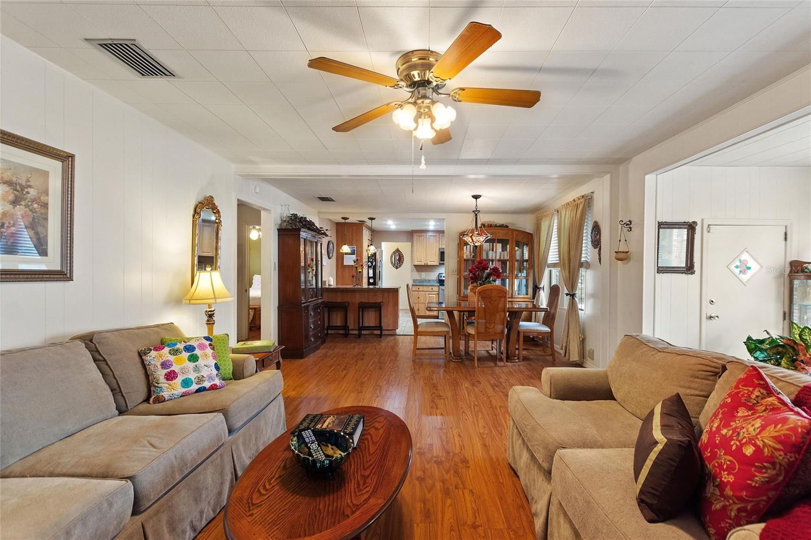 101 SHAREWOOD DR, VALRICO, FL, 33594