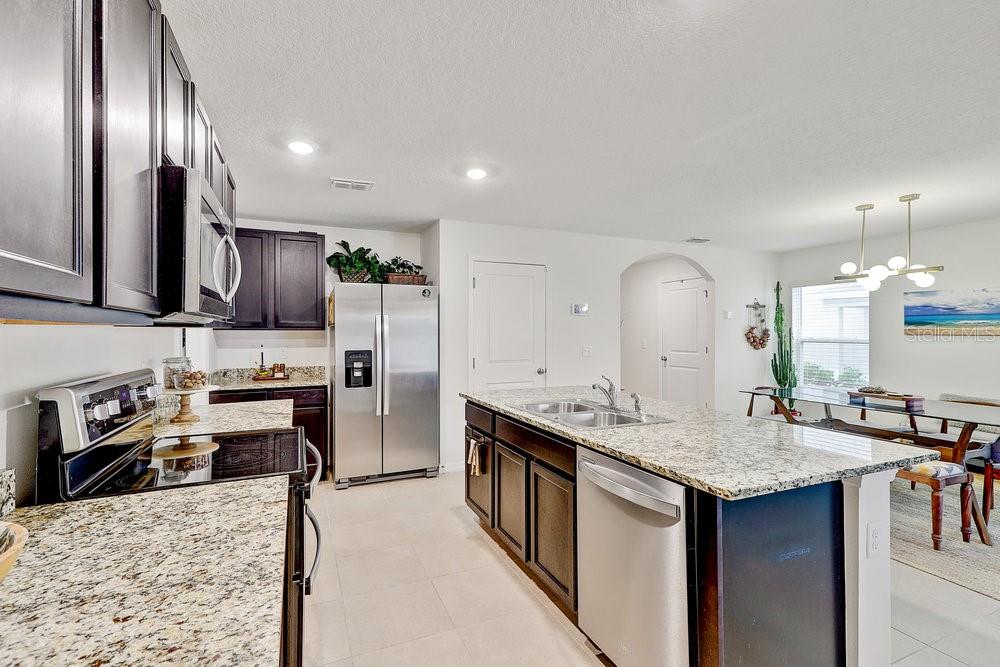 476 OLIVE CONCH ST, RUSKIN, FL, 33570