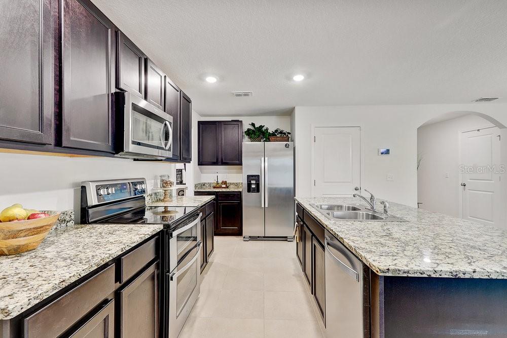 476 OLIVE CONCH ST, RUSKIN, FL, 33570