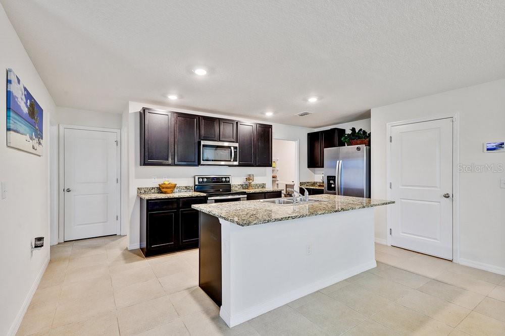 476 OLIVE CONCH ST, RUSKIN, FL, 33570