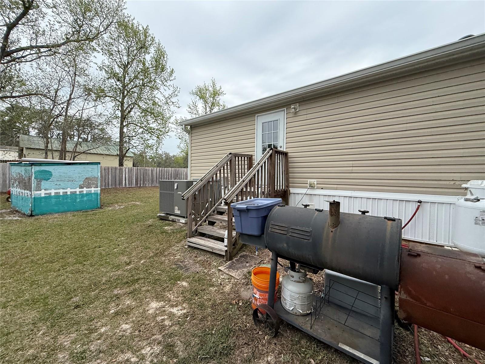 31334 LAKESIDE DR, DELAND, FL, 32720