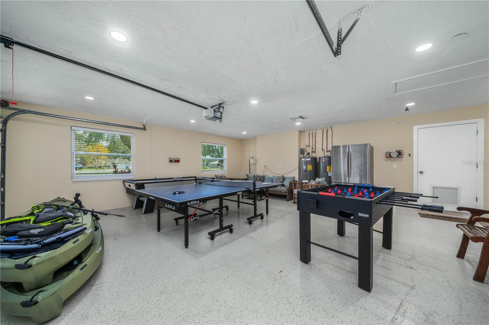 922 LAKE DR E, LAKE PLACID, FL, 33852