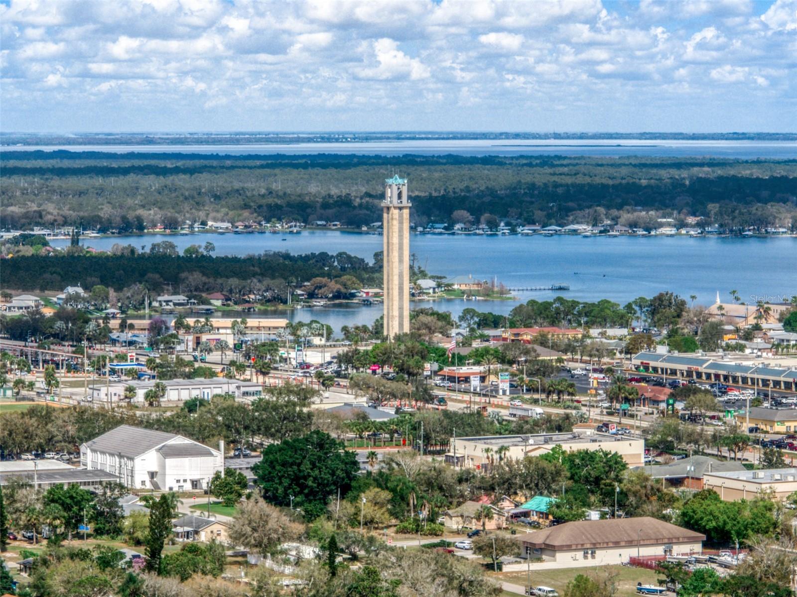 922 LAKE DR E, LAKE PLACID, FL, 33852