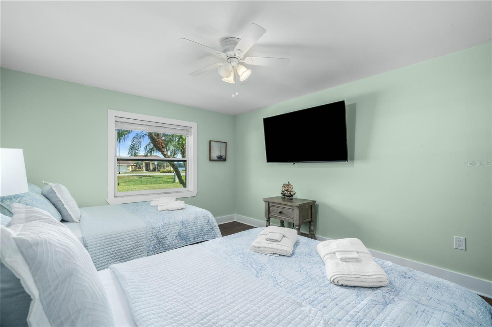 922 LAKE DR E, LAKE PLACID, FL, 33852