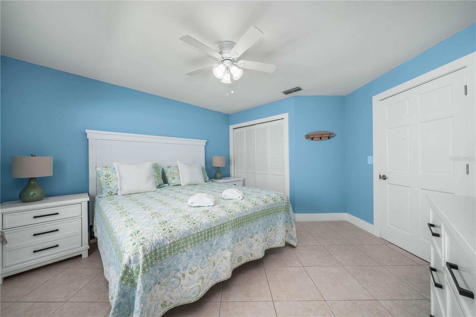 922 LAKE DR E, LAKE PLACID, FL, 33852