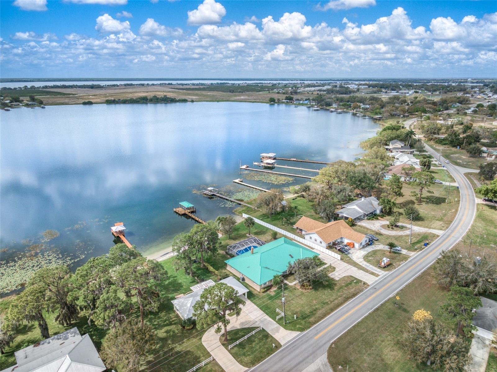 922 LAKE DR E, LAKE PLACID, FL, 33852