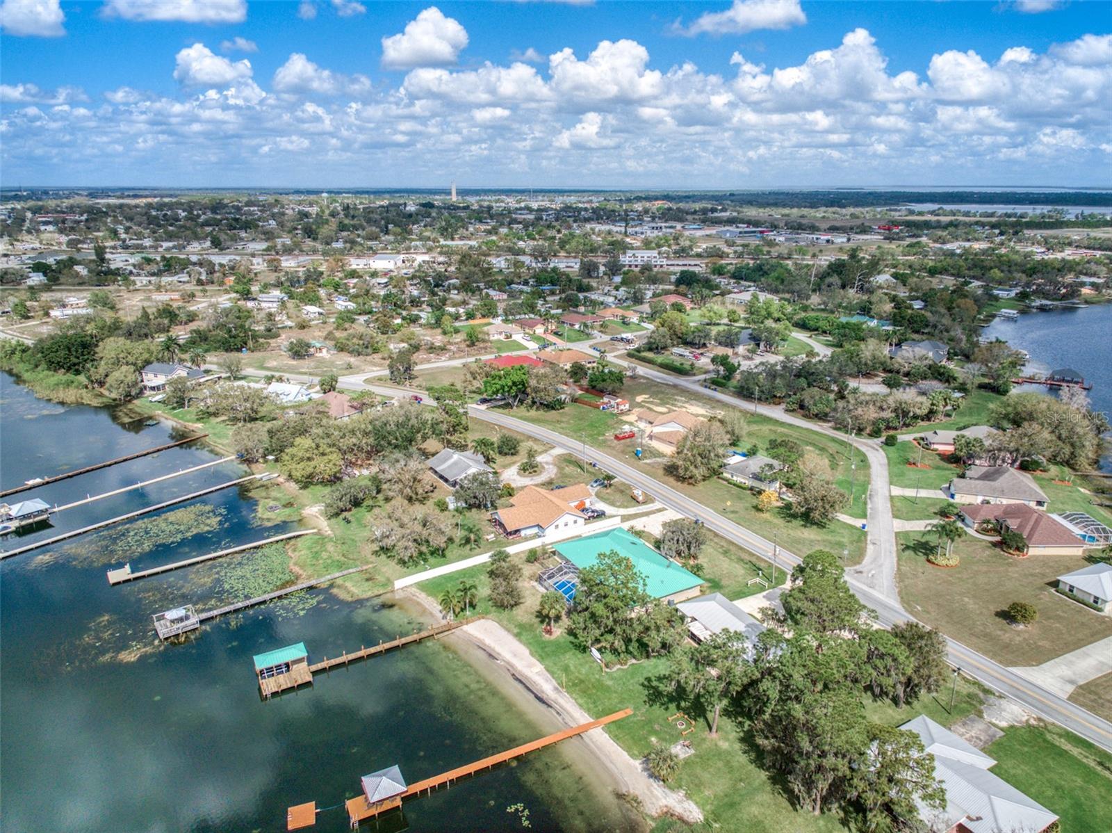 922 LAKE DR E, LAKE PLACID, FL, 33852