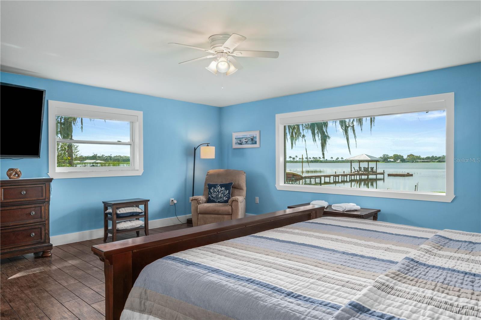 922 LAKE DR E, LAKE PLACID, FL, 33852