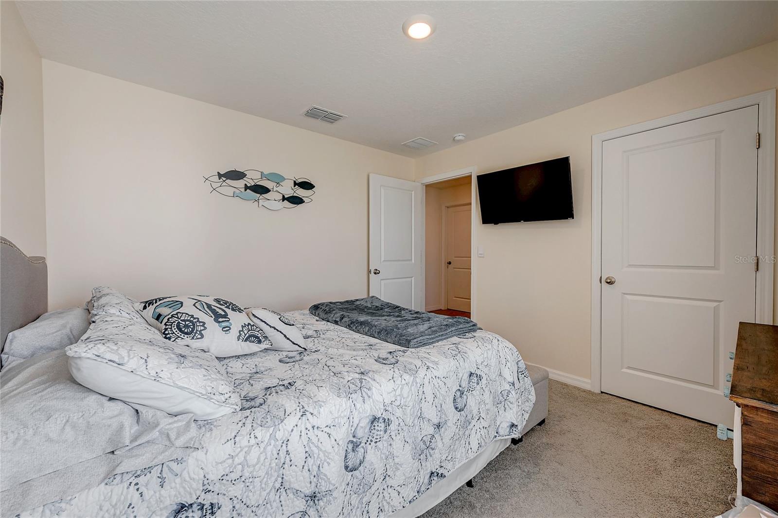 1236 7TH AVE NW, RUSKIN, FL, 33570