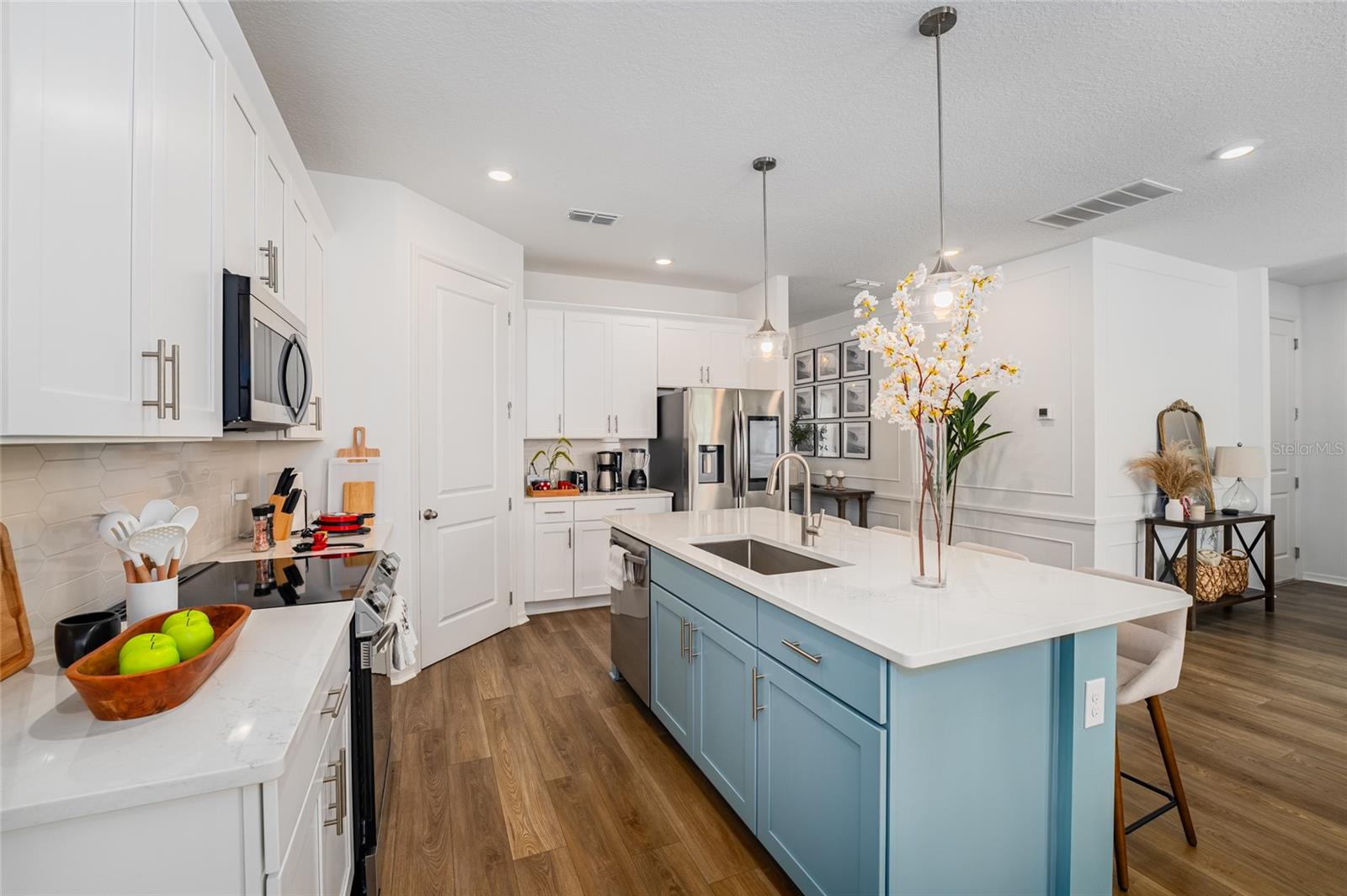 2273 LOST HORIZON WAY, MINNEOLA, FL, 34715