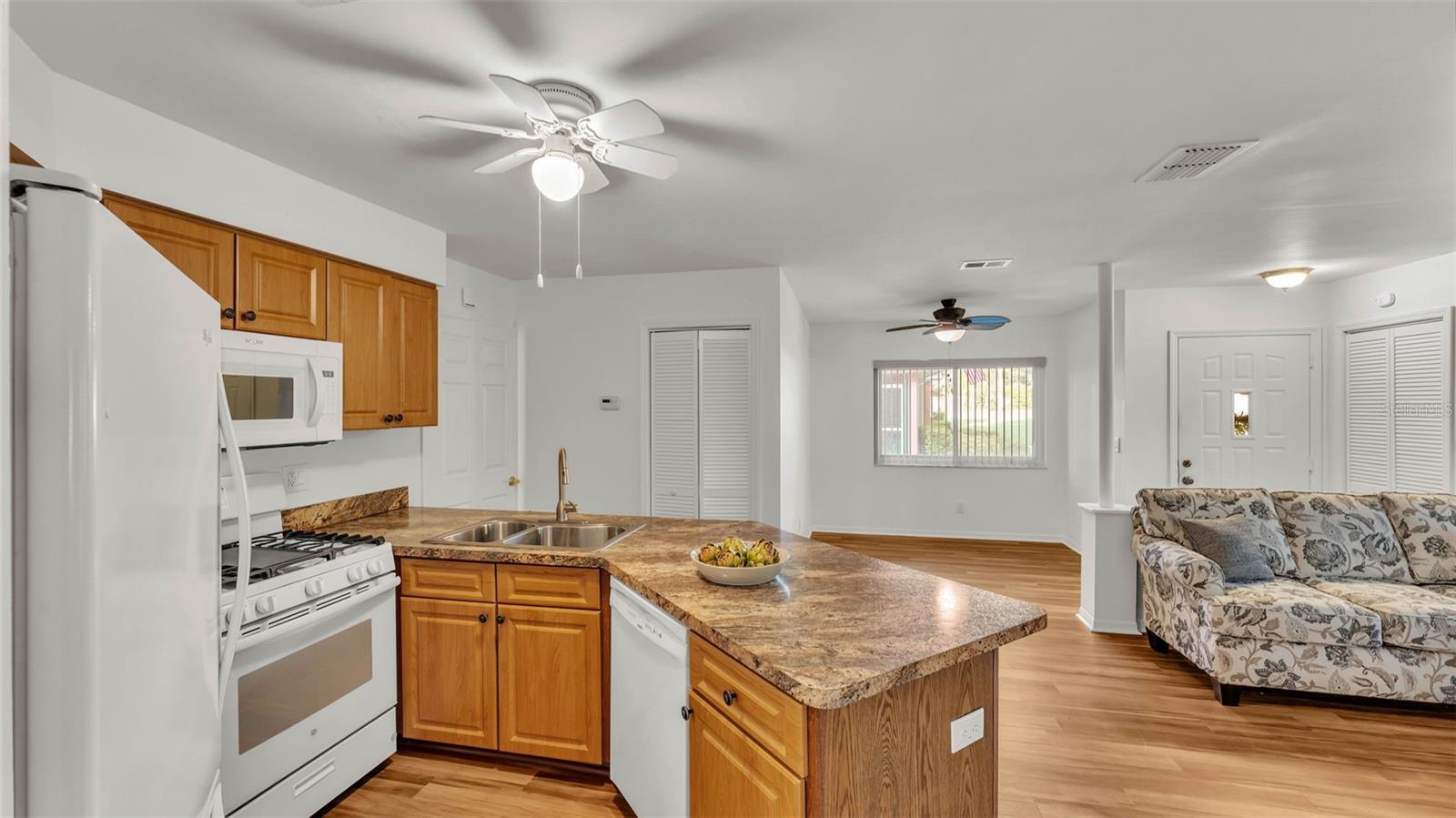 8303 WATERVIEW WAY #8303, WINTER HAVEN, FL, 33884
