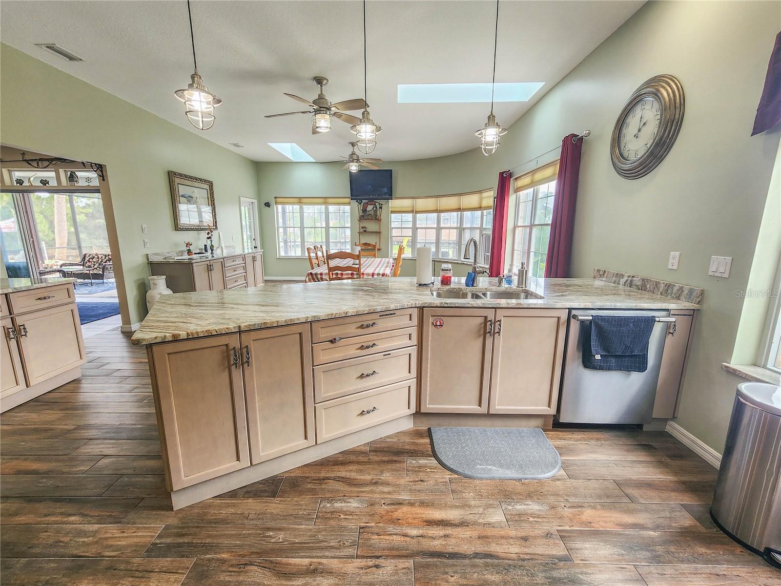 20 COMET CT, PALM COAST, FL, 32137