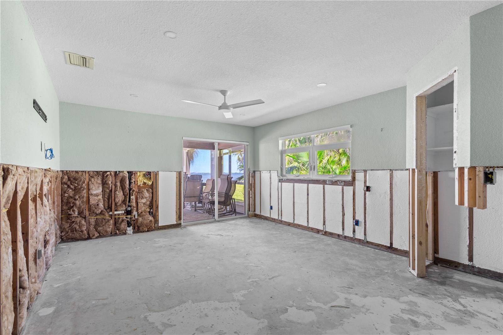 2604 PALMA SOLA BLVD, BRADENTON, FL, 34209