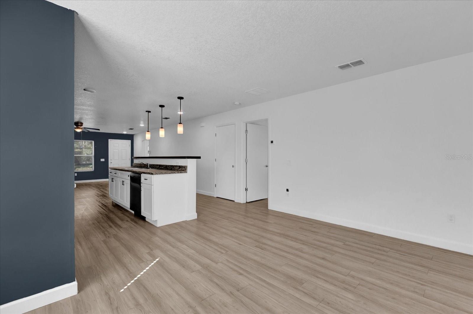 901 S HOLLY AVE, SANFORD, FL, 32771