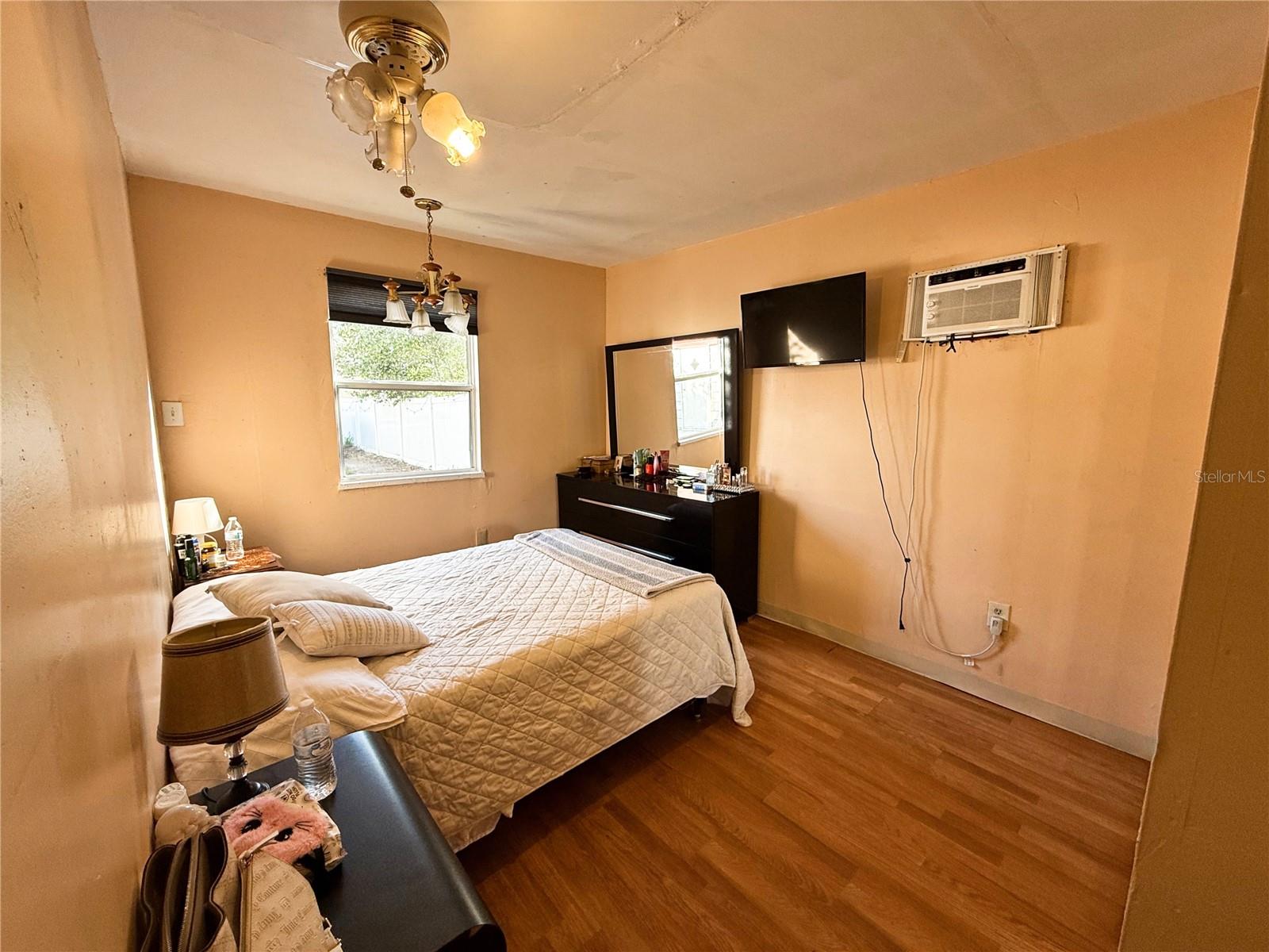 1706 E ANNIE ST, TAMPA, FL, 33612
