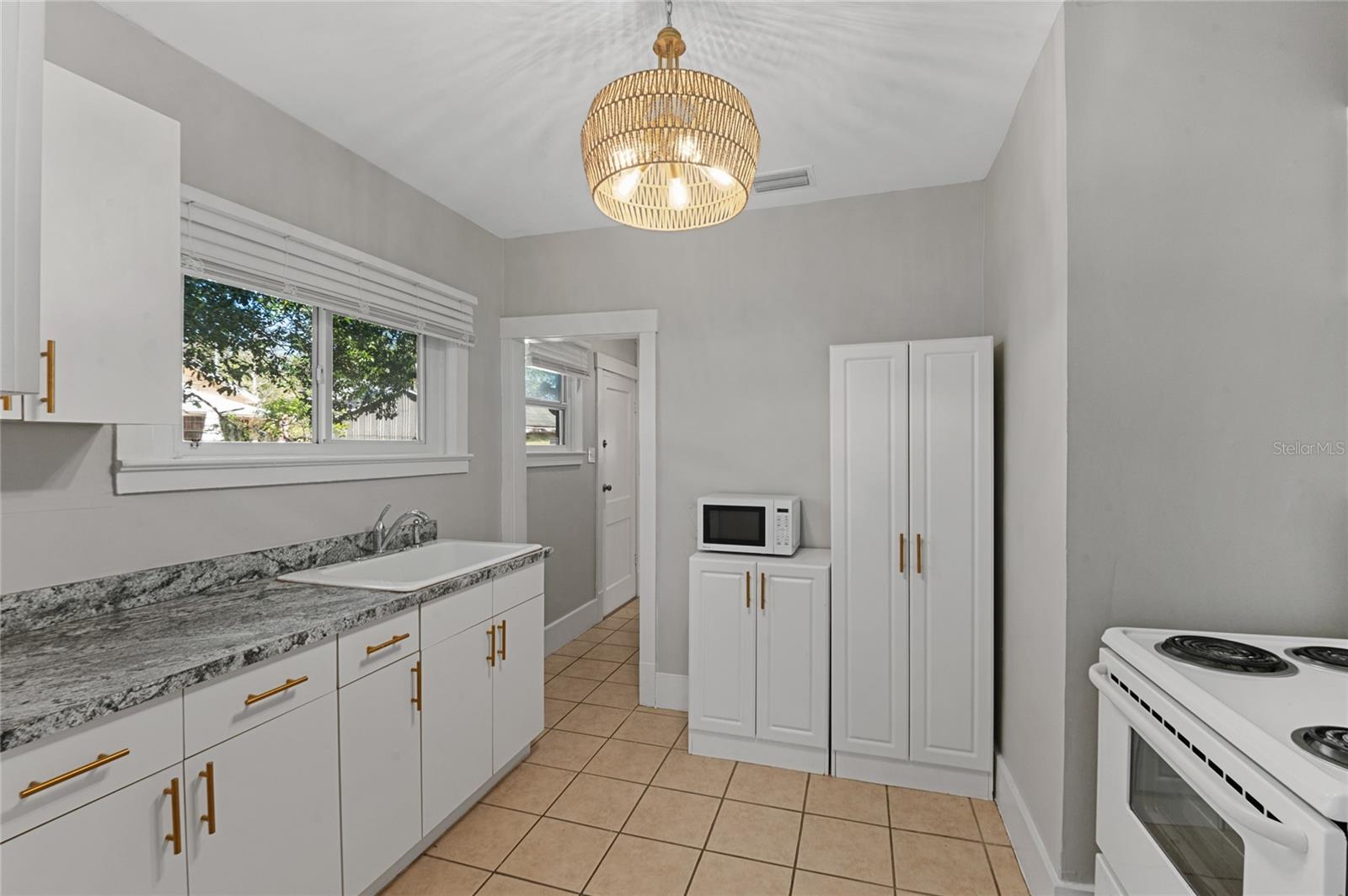 441 W CHURCH ST, DELAND, FL, 32720