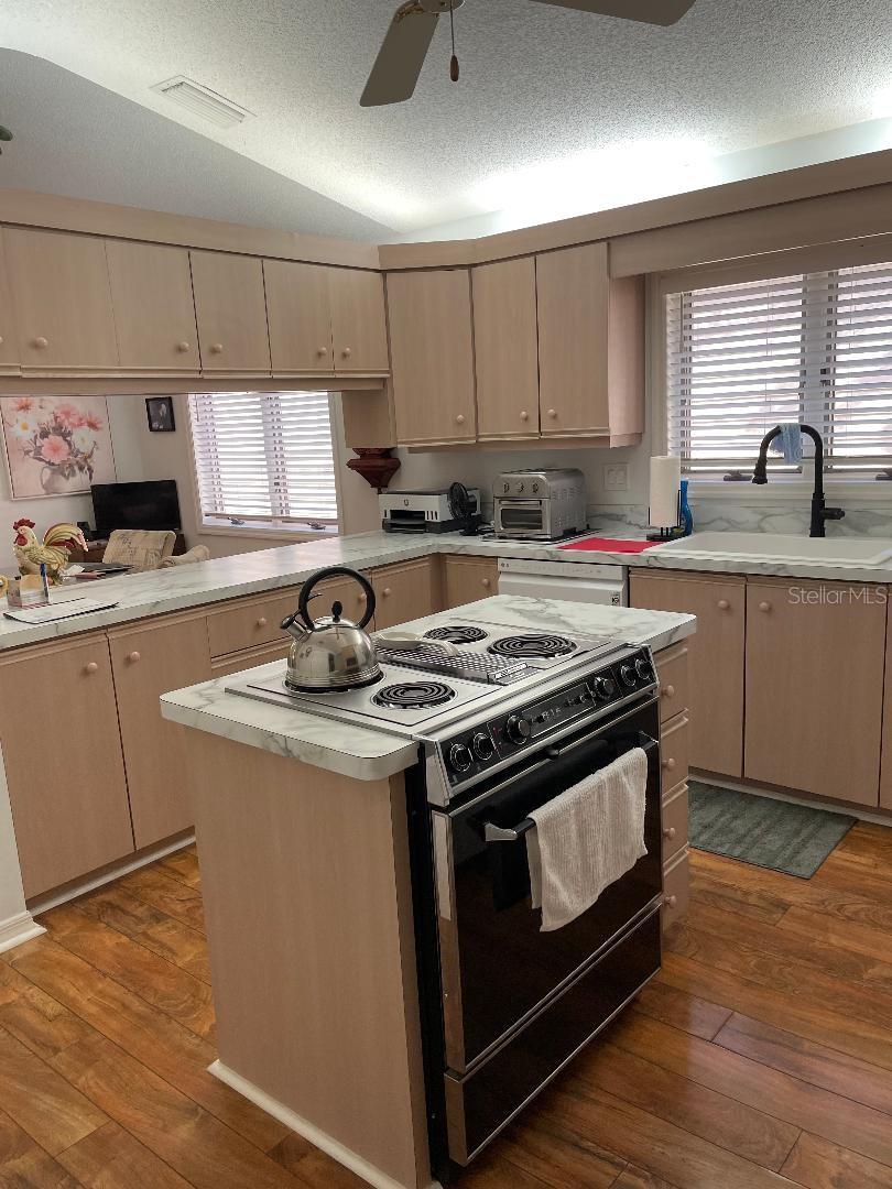 687 SAINT ANDREWS CIR, NEW SMYRNA BEACH, FL, 32168