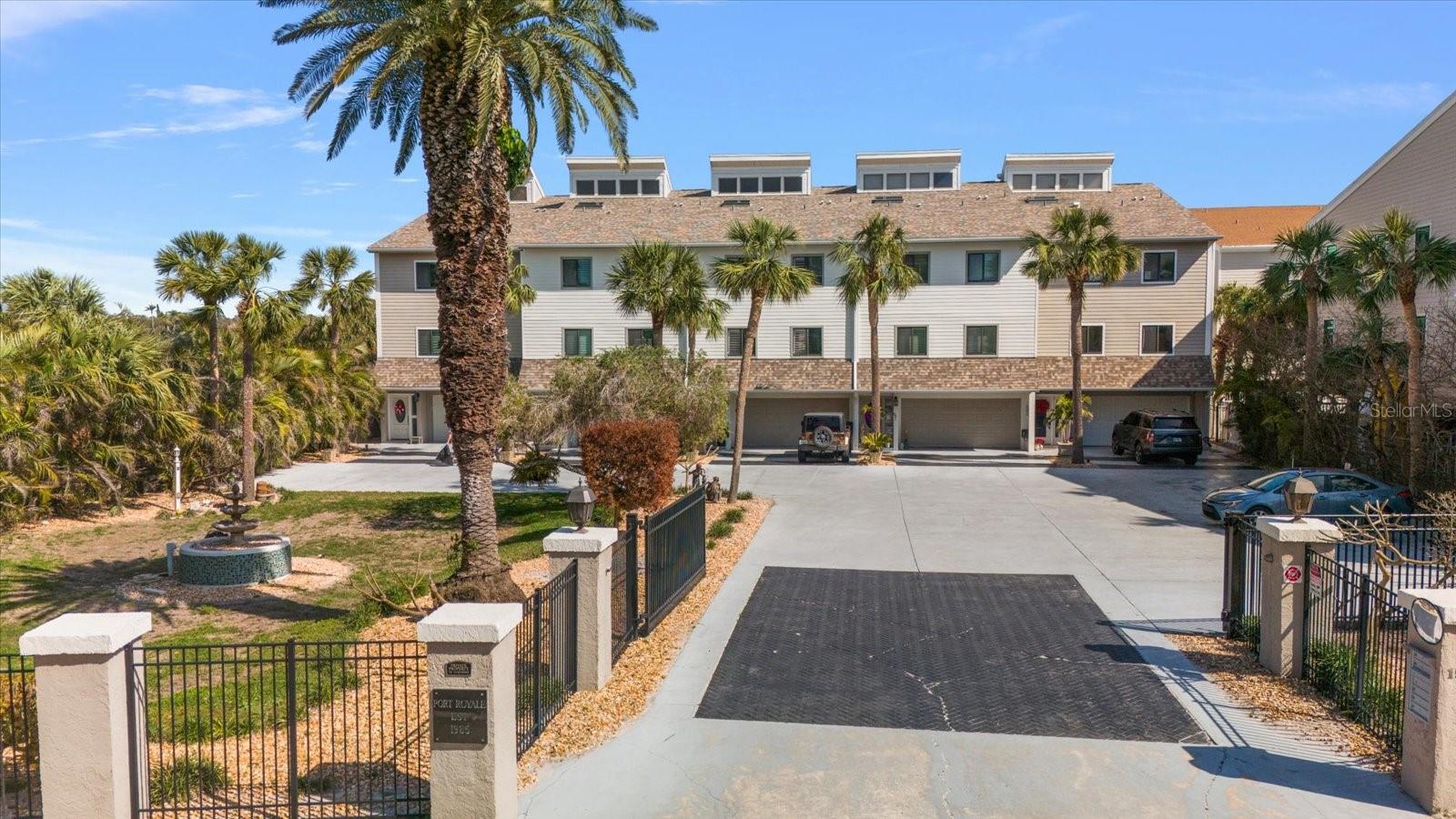 19941 GULF BLVD #105, INDIAN SHORES, FL, 33785