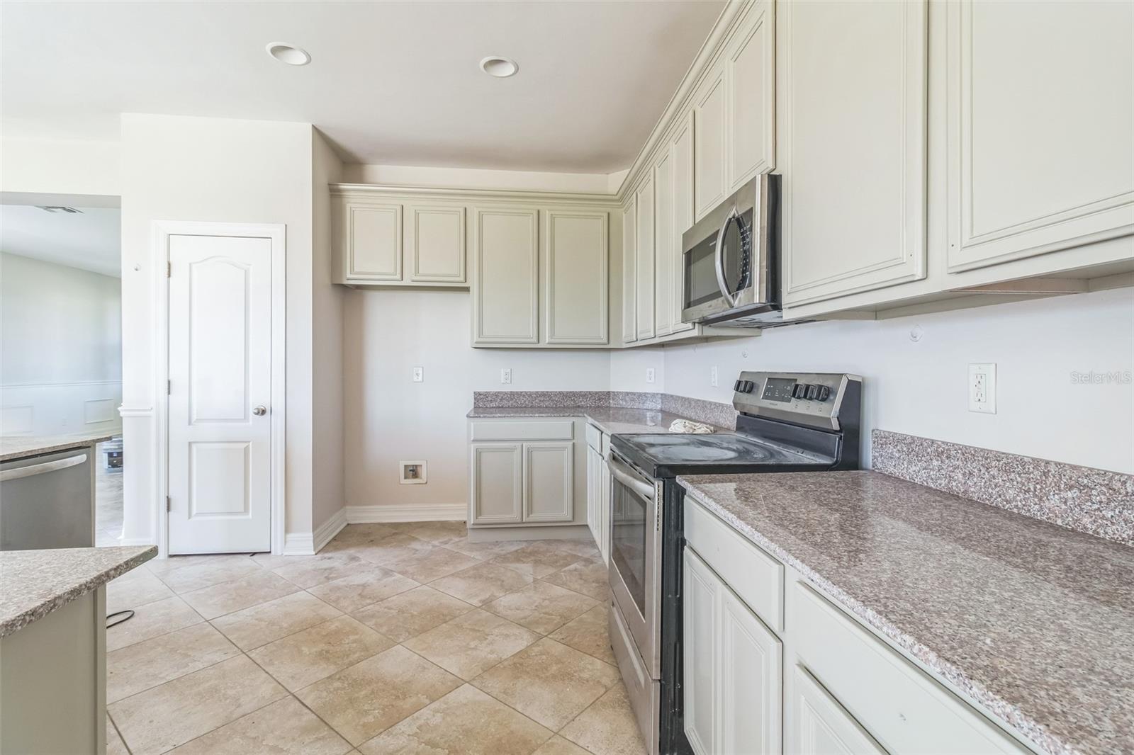 17370 CAPE HORN BLVD, PUNTA GORDA, FL, 33955