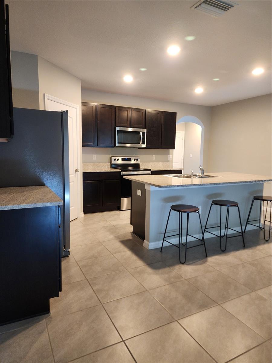 5014 BELLA ARMONIA CIR, WIMAUMA, FL, 33598