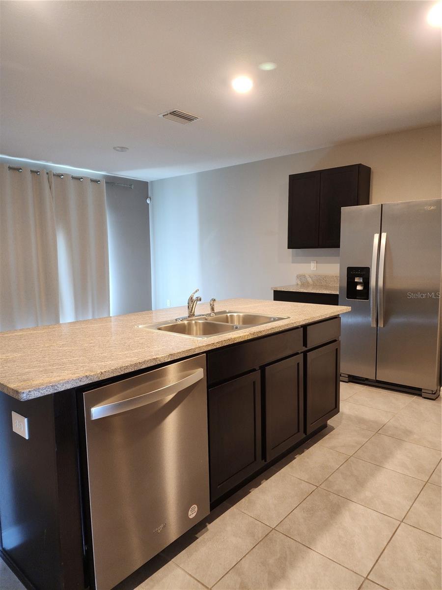 5014 BELLA ARMONIA CIR, WIMAUMA, FL, 33598