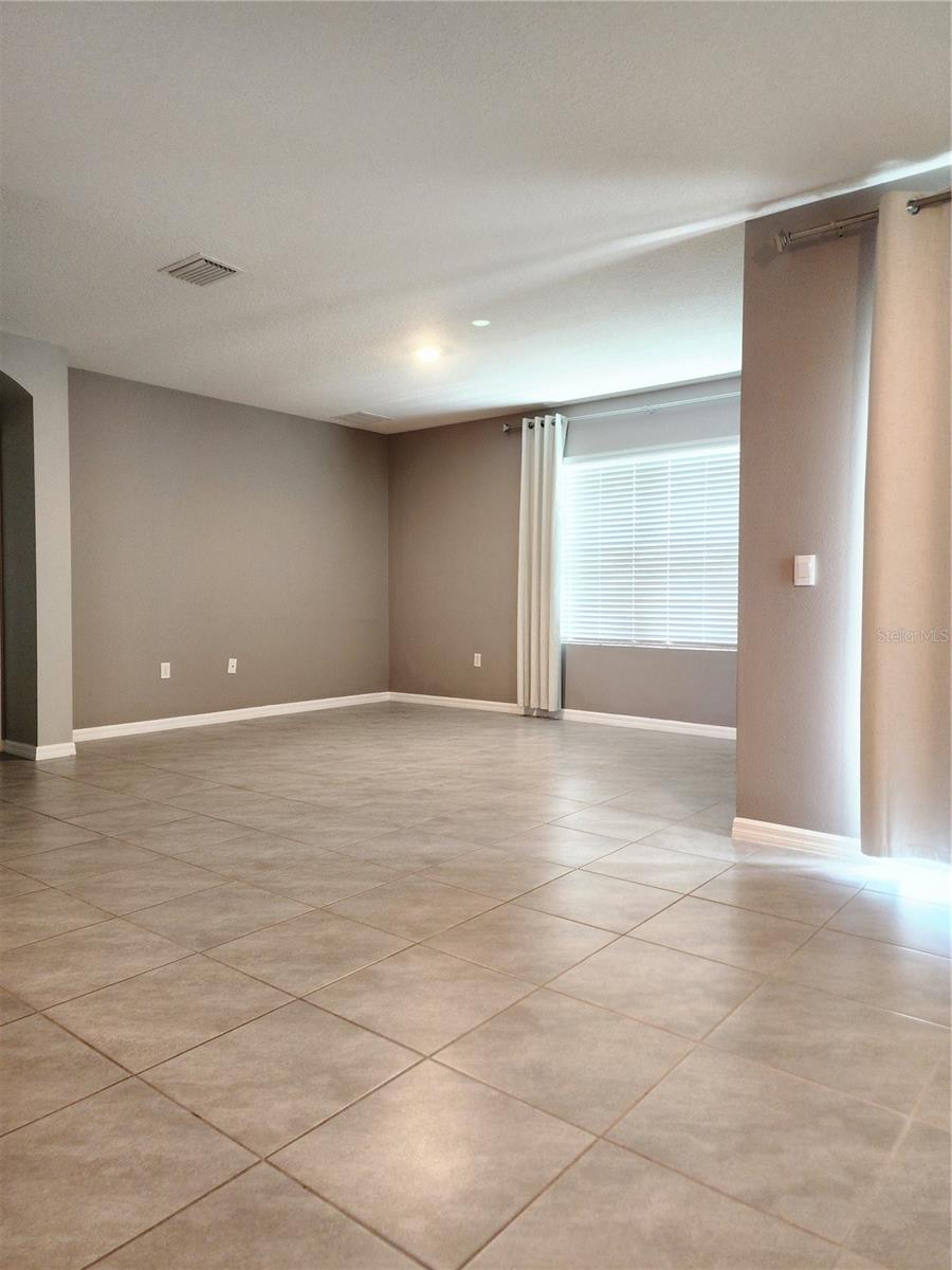5014 BELLA ARMONIA CIR, WIMAUMA, FL, 33598